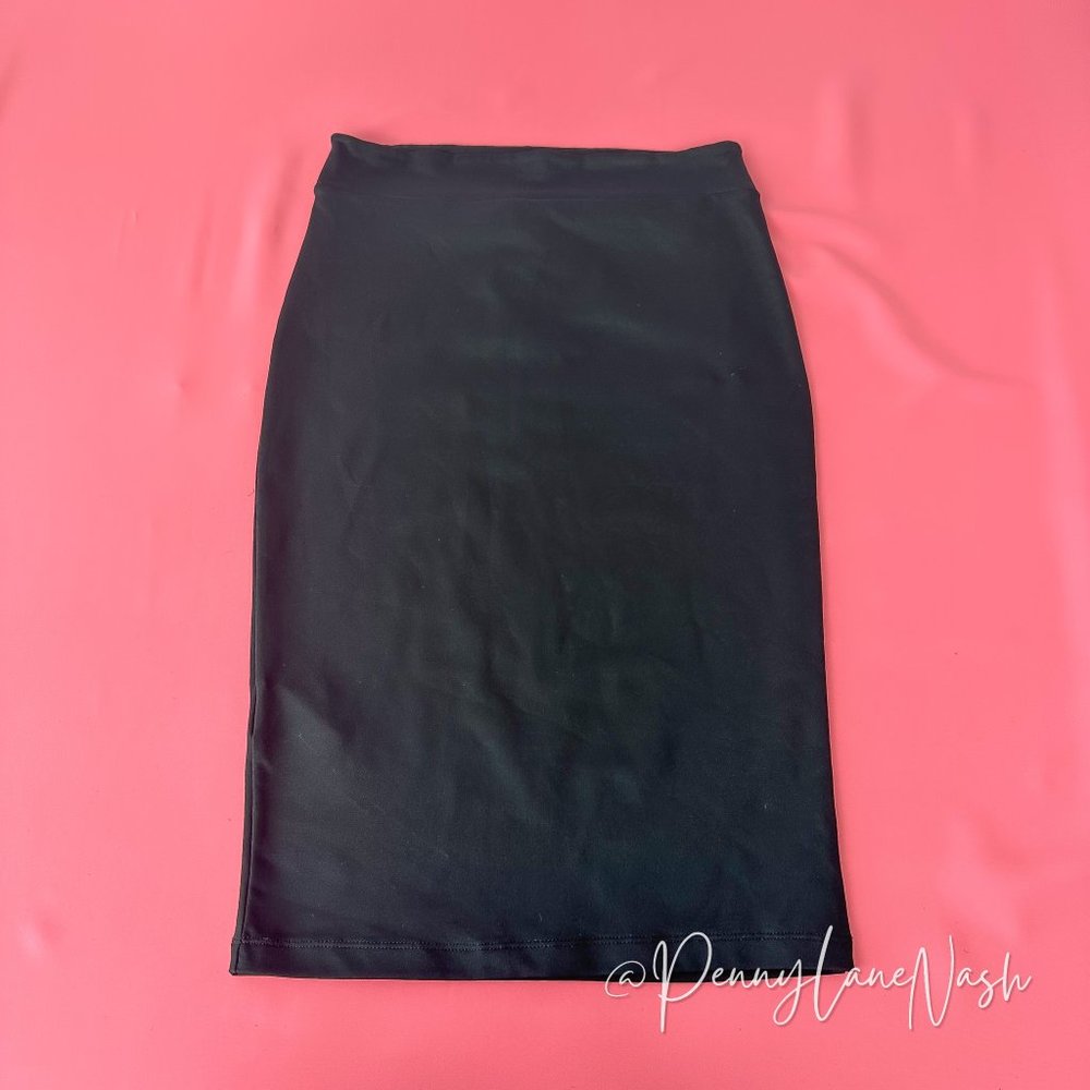 NWT BCBGeneration Stretch Nylon Pencil Skirt Black